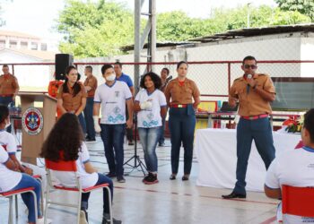 Alunos do Centro de Excelência John Kennedy participam do lançamento do projeto “São João Seguro”