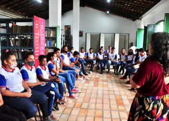 Papo Jovem: Semas debate sexualidade com alunos da EMEF São Cristóvão