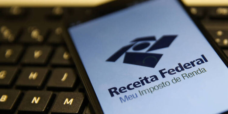 Receita abre consulta ao 1º lote de restituição do Imposto de Renda