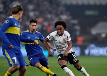 Corinthians fica no 0 a 0 com o Boca Juniors pela Libertadores