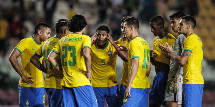 Com quatro de Marcos Leonardo, Brasil goleia e ganha título sub-20 sobre o Uruguai