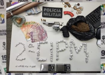 Polícia Militar prende três homens com drogas e arma na Barra dos Coqueiros