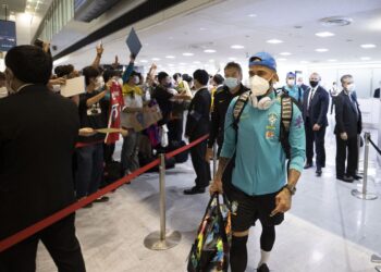 Seleção desembarca em Tóquio para amistoso