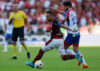 Com gol no fim, Flamengo é derrotado pelo Fortaleza no Maracanã