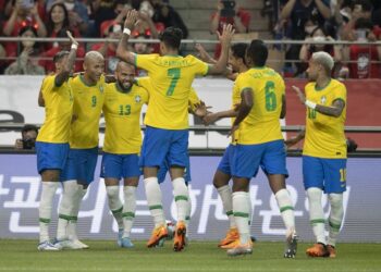 Com dois gols de Neymar, Brasil goleia a Coreia do Sul por 5 a 1 em amistoso