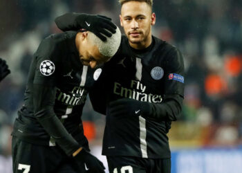 Mbappé pede a saída de Neymar do PSG; lista conta com 14 nomes