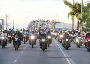 Bolsonaro tem 42,4% dos votos contra 32,1% de Lula, diz pesquisa em Goiás