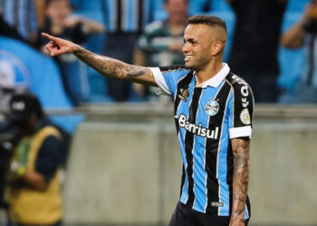 “Volta pro Grêmio”; informação de bastidor sobre Luan no Corinthians vem à tona e torcedores gremistas se manifestam