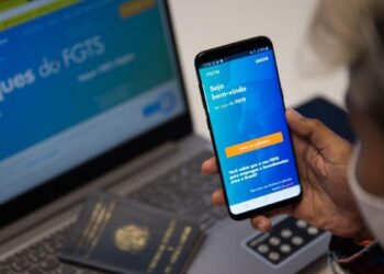 Trabalhadores nascidos em dezembro podem sacar até R$ 1 mil no FGTS