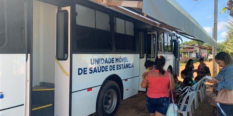 Unidade Móvel de Saúde leva atendimento humanizado à população do povoado Muculanduba