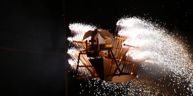 Concurso de Barco de Fogo e do melhor fogo atrai grande público ao Forródromo de Estância