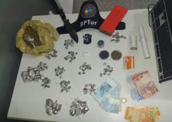 Polícia Militar prende suspeito de tráfico de drogas no Robalo