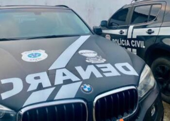 Denarc fecha ponto de venda de drogas no Santa Maria