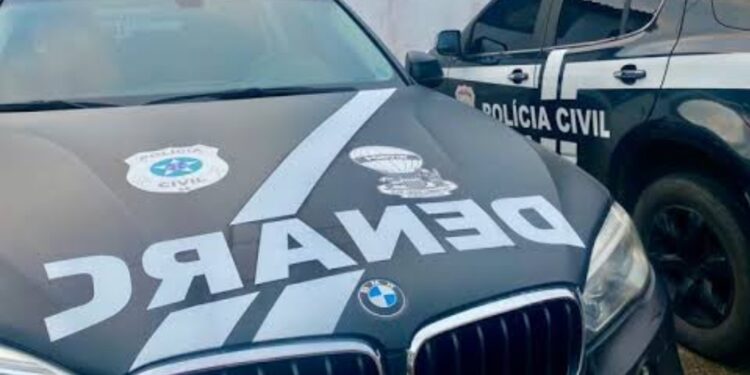 Denarc fecha ponto de venda de drogas no Santa Maria