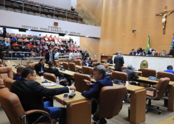 Aprovada retirada do desconto de 14% das aposentadorias e pensões