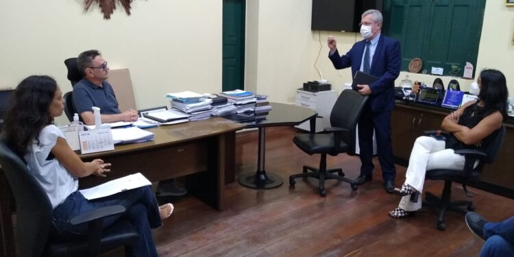 Iran Barbosa vai à SSP pedir apuração de abuso de autoridade policial