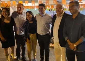 Valmir de Francisquinho e Emilia conversam sobre a vice. Mas Patriotas acha que primeiro tem que esperar decisão sobre ele