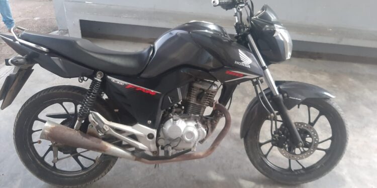 Polícia Civil prende homens por receptação culposa e falsidade ideológica em Riachão do Dantas