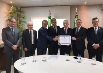 Poder Legislativo concede ‘Título de Cidadania Sergipana’ a Márcio Félix