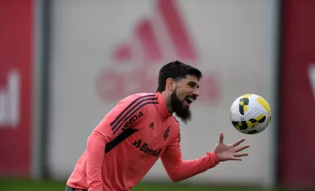 Rescisão de Bruno Méndez aparece no BID; Corinthians corre para inscrevê-lo na Libertadores