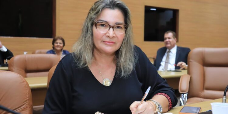 Janier Mota solicita título de “Capital da Cerâmica Vermelha” para Itabaianinha