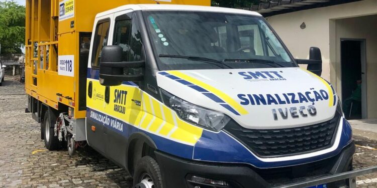 SMTT adquire novo caminhão de sinalização para otimizar serviço