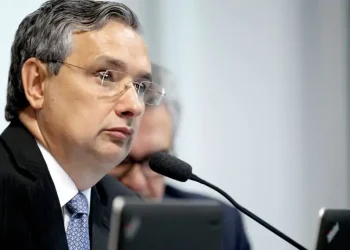 “O país precisa de uma reforma tributária real, o que estão fazendo são remendos”, afirma Eduardo Amorim