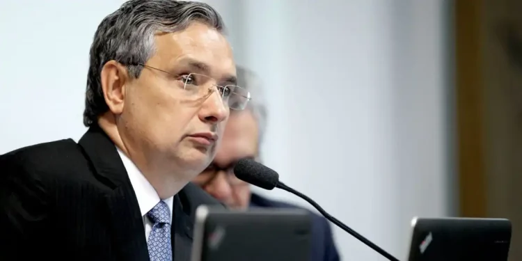 “O país precisa de uma reforma tributária real, o que estão fazendo são remendos”, afirma Eduardo Amorim