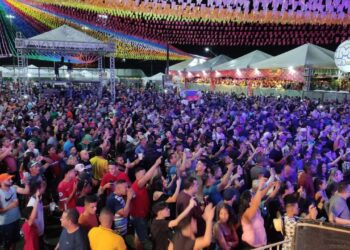 Festa do Catete reúne milhares de pessoas
