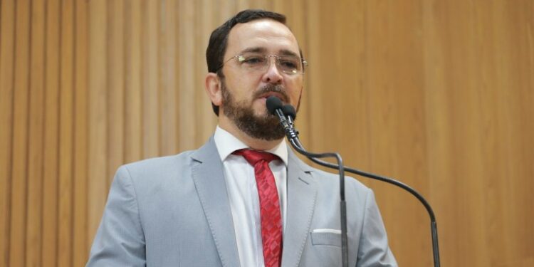 Fábio Meireles faz alertas para cuidados contra a Covid-19