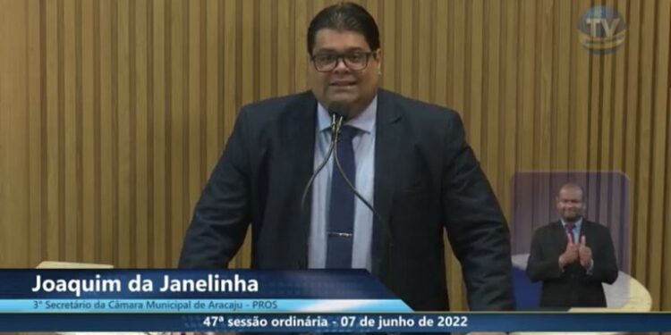 Joaquim da Janelinha alerta sobre nova ‘pandemia’ entre os jovens: uso de cigarros eletrônicos