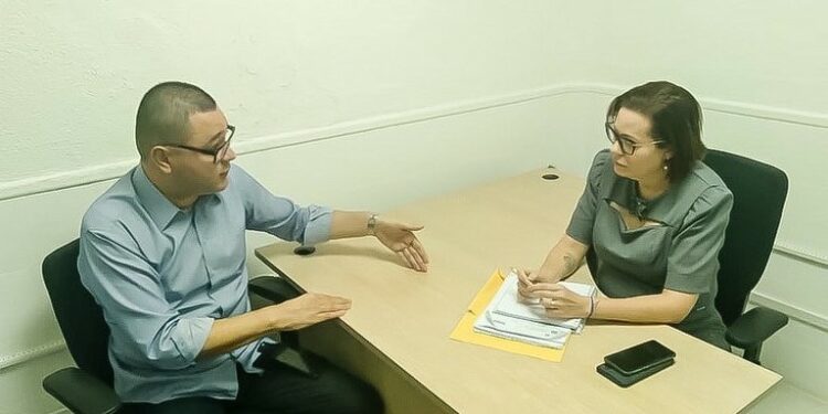 Eduardo Lima se reúne com secretária de Saúde para falar do Plano Nacional de Saúde Bucal