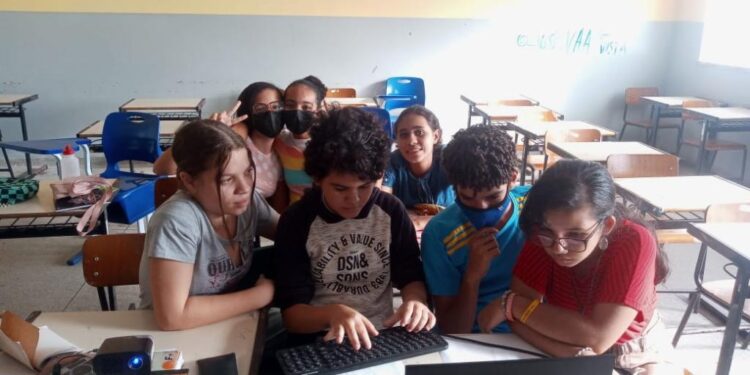 Escola da rede municipal de Aracaju realiza parceria para trabalhar educação ambiental