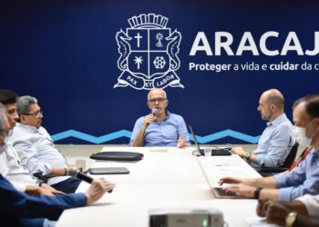 Edvaldo faz reunião de alinhamento para 1ª etapa da obra da avenida Perimetral Oeste