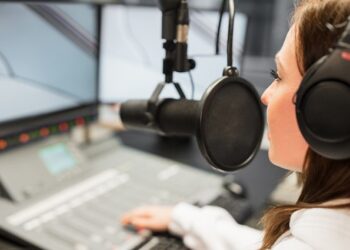 Presidente Bolsonaro veta projeto sobre identidade de radialista