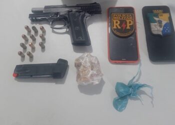 Polícia Militar prende dupla por tráfico de drogas em Aracaju