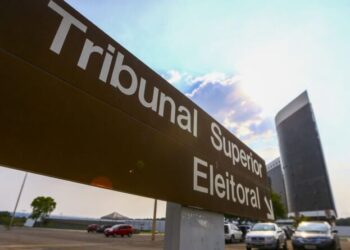 Ministro pede vistas no julgamento de Valmir e Talyson
