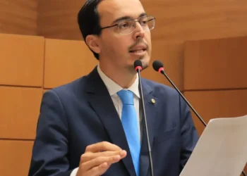 “A alíquota do ICMS continua em 29%”, denuncia Georgeo Passos