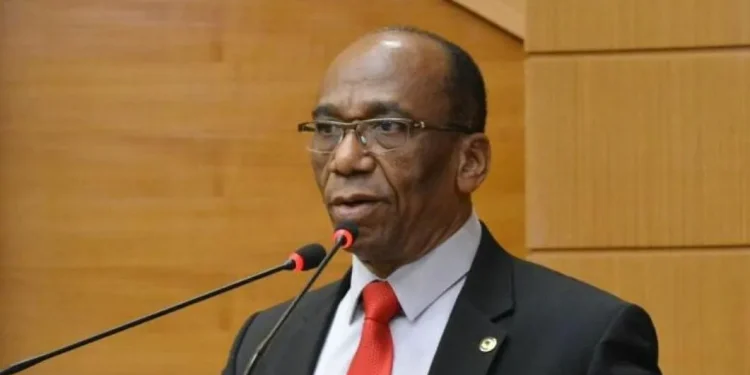 Pastor Antônio diz que linguagem neutra é um desrespeito à língua portuguesa