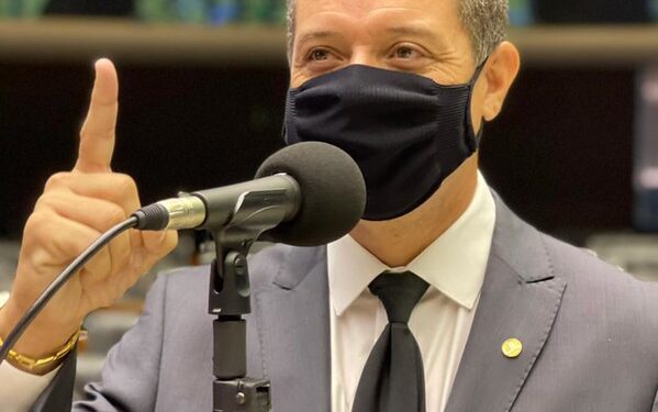 Fábio Mitidieri assina Carta pela Democracia
