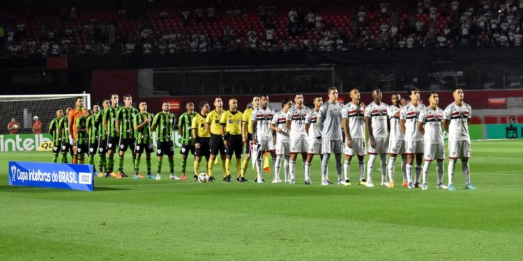 São Paulo vence América-MG e sai em vantagem na Copa do Brasil