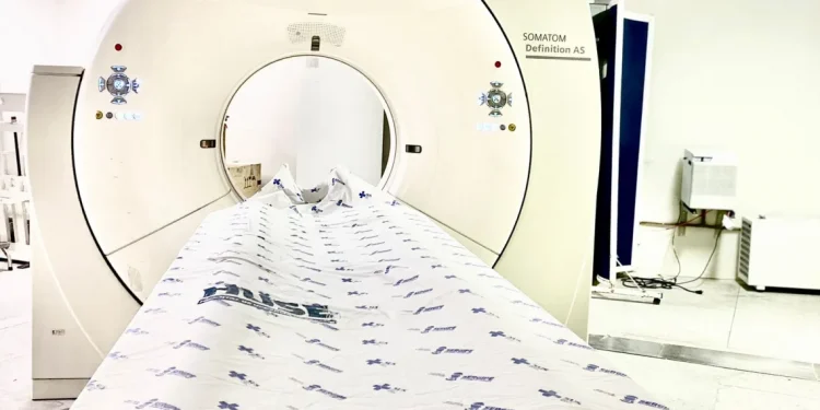 Secretaria de Estado da Saúde de Sergipe recupera e põe em funcionamento o tomógrafo da pediatria do Huse