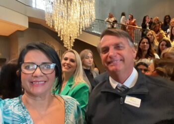Lícia Melo participa de almoço com o presidenciável Jair Bolsonaro em São Paulo