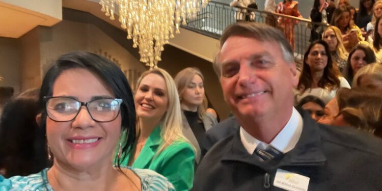 Lícia Melo participa de almoço com o presidenciável Jair Bolsonaro em São Paulo