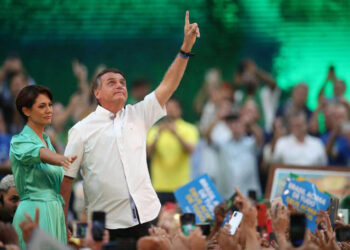 Eleições 2022: ‘Vice não pode ser pessoa que conspire contra você’, diz Bolsonaro