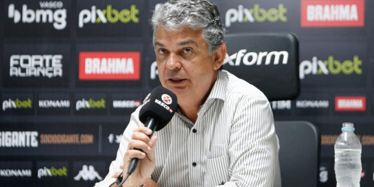 Definiu! Vasco acerta substituto de Maurício Souza