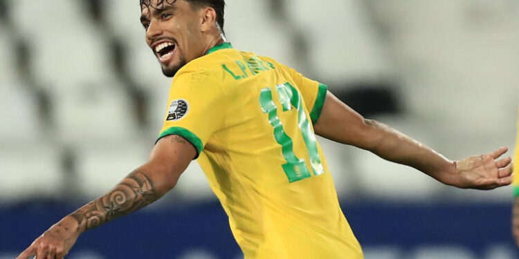 Lyon aceita pedido de Lucas Paquetá para deixar o clube e meia se aproxima de gigante da Premier League