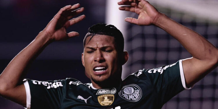 Lesão de Rony é mais grave do que se imaginava e tempo de recuperação assusta palmeirenses