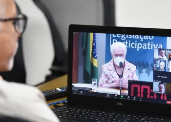 Edvaldo diz que transporte é direito e precisa de financiamento federal