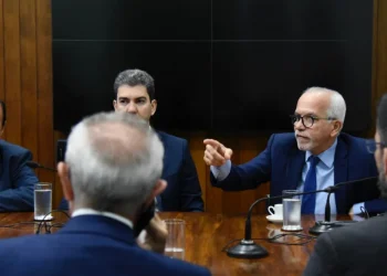Mobilização da FNP, liderada por Edvaldo Nogueira em Brasília,  confirma R$ 2,5 bi para o transporte